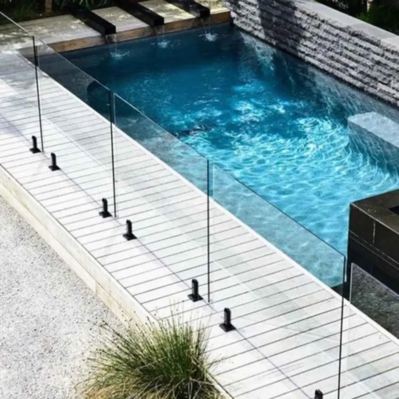 Frameless glass pool fencing for a luxury villa in Dubai.