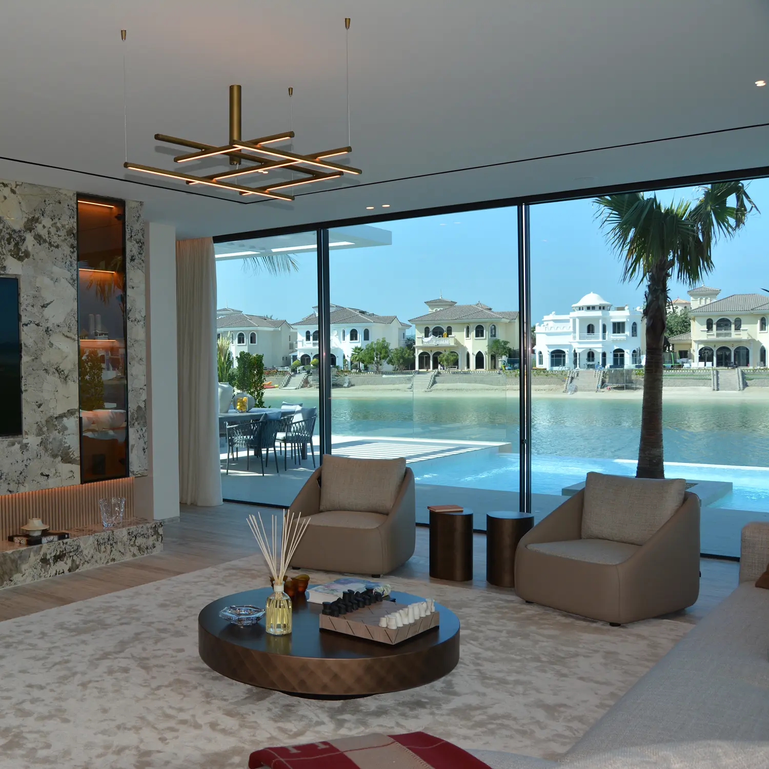 Extra-large panoramic folding glass doors providing an unobstructed view of the garden.